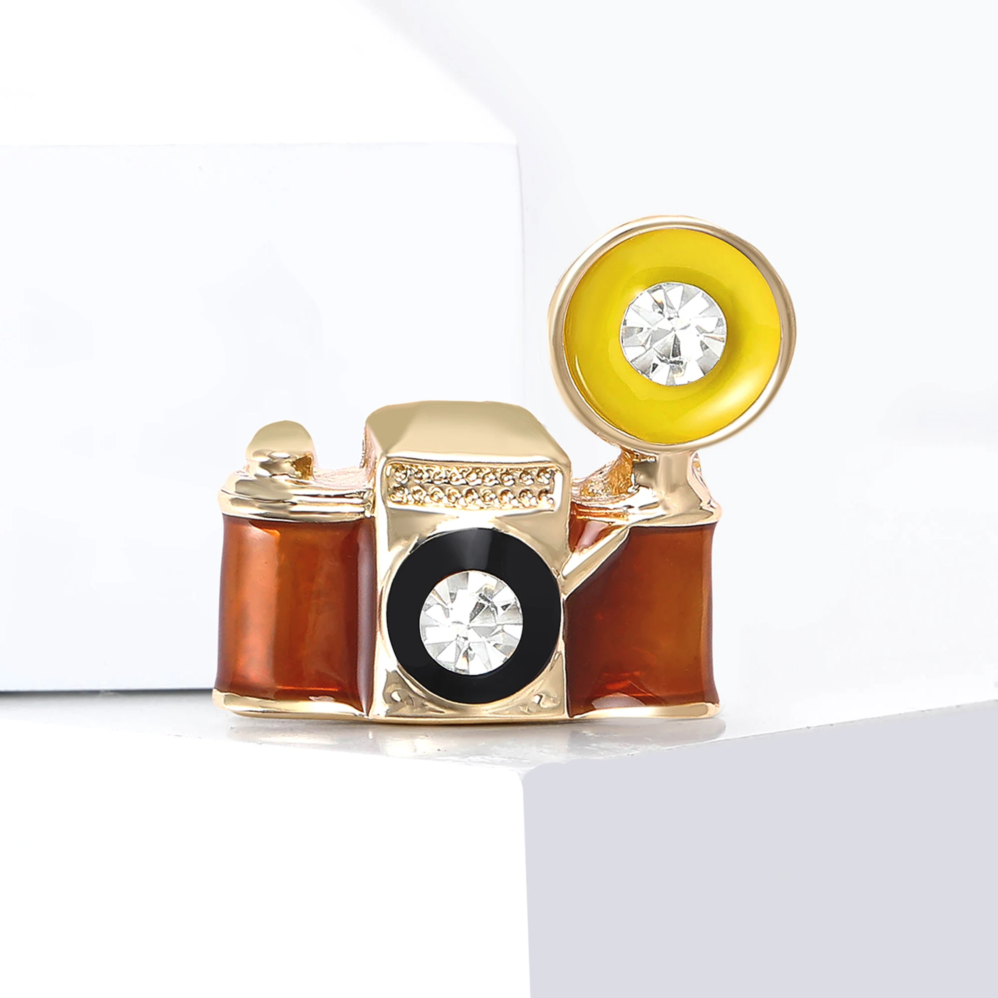 Beaut&Berry Vintage Enamel Camera Brooches for Women Unisex Tool Pins 4-color Available Casual Party Accessories Gifts - view 4