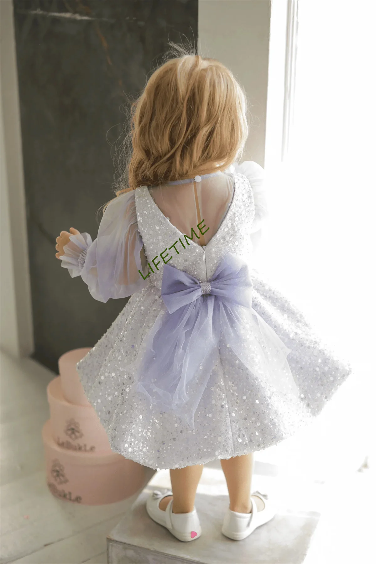 Flower Girl Dress Wedding White Pearl Decoration Lovely Full Sleeve Bow Sash Tulle Appliques Long Party Kids Birthday Dresses