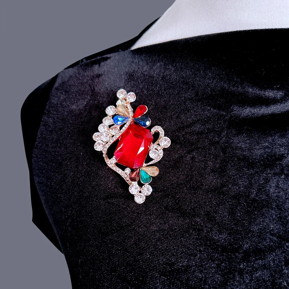 CINDY XIANG Rhinestone Large Square Brooch Elegant Wedding Shining Pin 6 Colors Available Fashion Jewelry New 2023