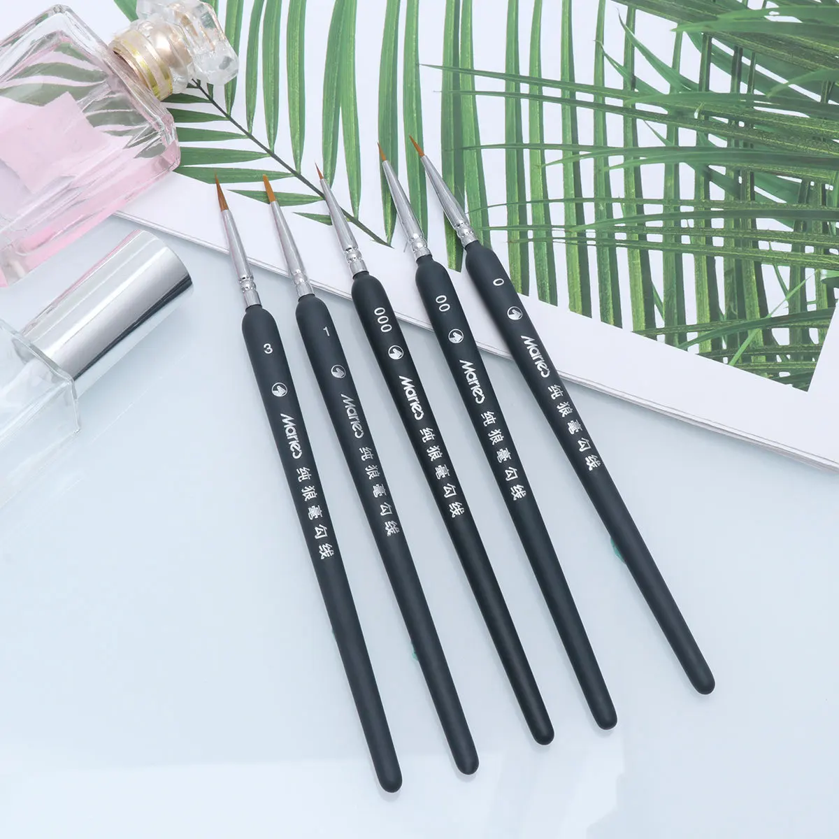 

5Pcs Wolf Hair Detail Paint Brush Set Sizes 000 00 0 1 3 Easy-Grip Handles Fine Detailing Painting Miniature Art Supplies