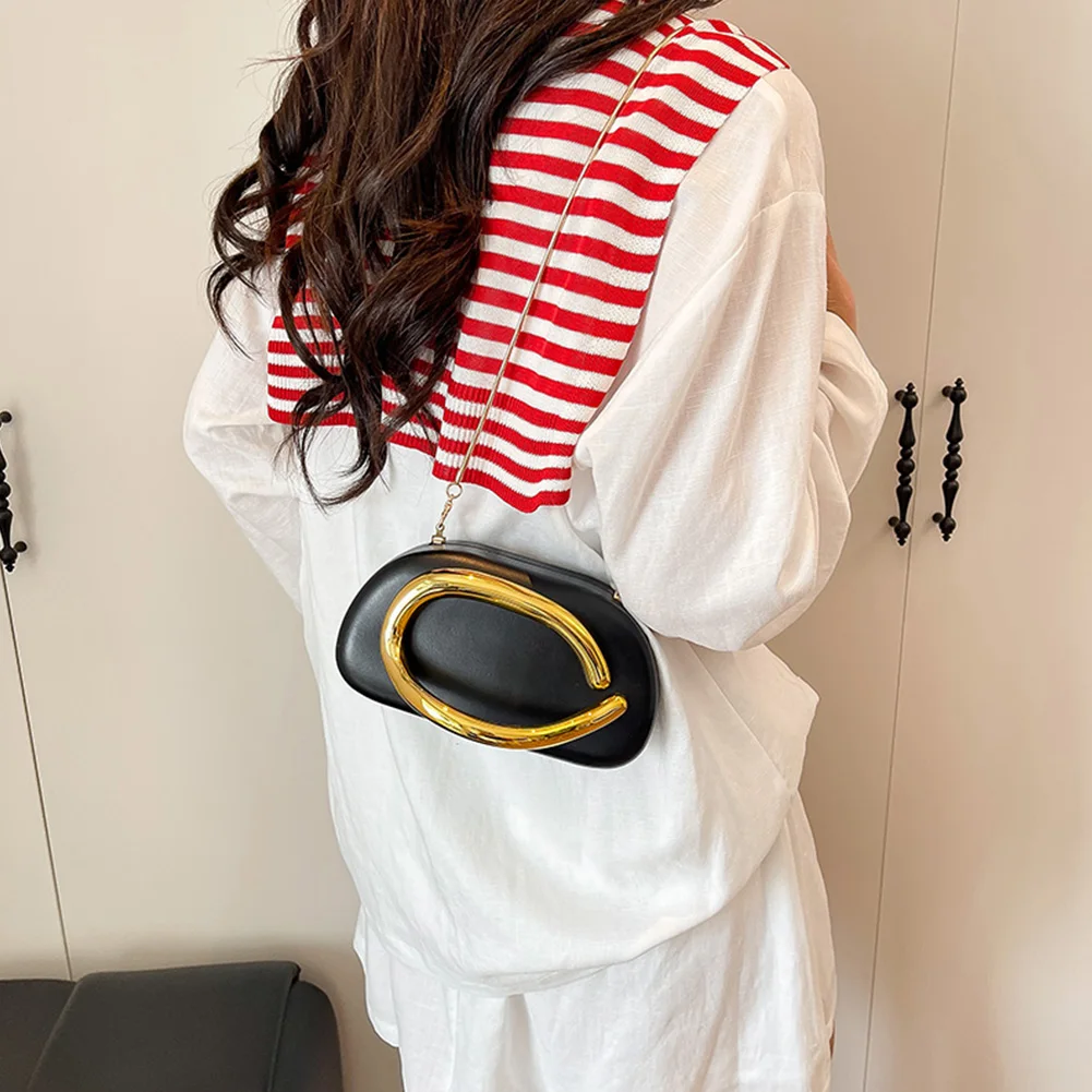 Sac à main en cuir PU pour femmes, poignée en métal, couleur unie, décoration en métal, pochette à bandoulière pour dîner de soirée
