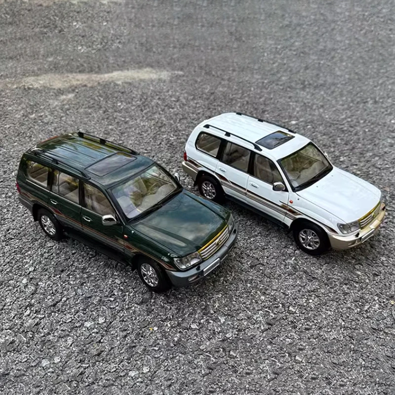 Modèle de voiture de simulation en alliage moulé sous pression pour garçons, échelle 1:18, Land Cruiser 4700 LC100, collection de souvenirs, ornements d'affichage, jouet cadeau