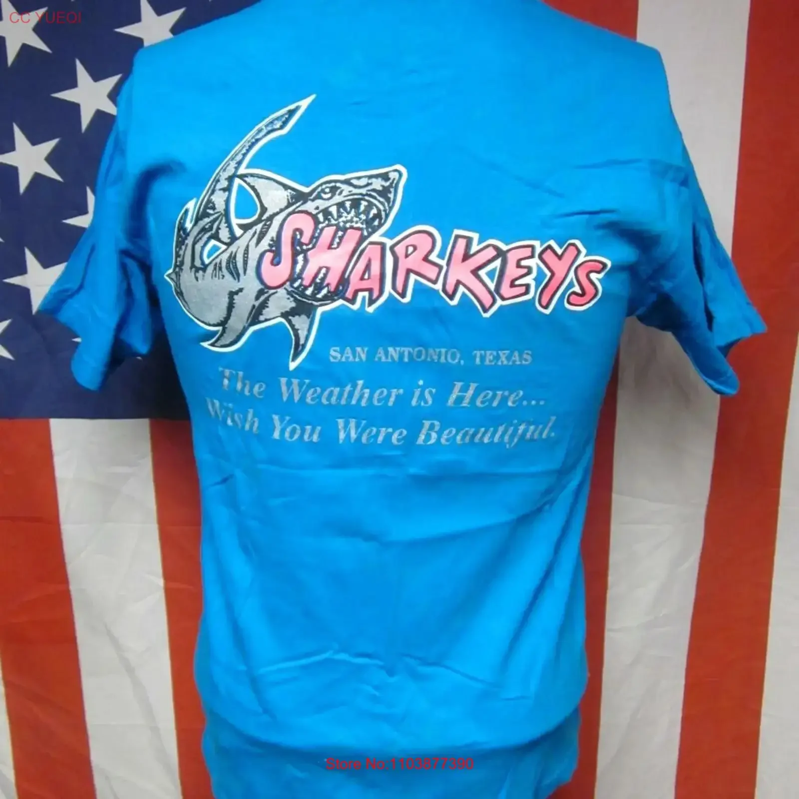 Camiseta Pequena SHARKEY S San Antonio Texas com Estampa de Tubarão Vintage Lavada Respirável Elástica Unissex - Wish You Were Beautiful