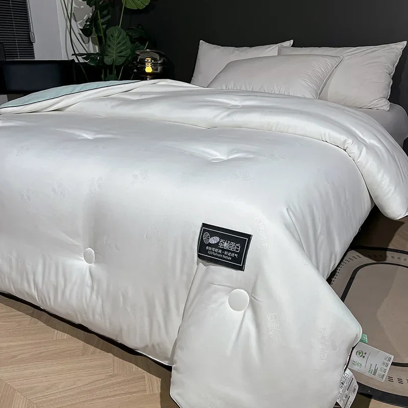 Nieuwe 100% Moerbei Zijde Handgemaakte Echte Zijde Quilt Winter Warm Trooster Lente Herfst Deken Koning Koningin Full Twin 1PCS voor Slaap