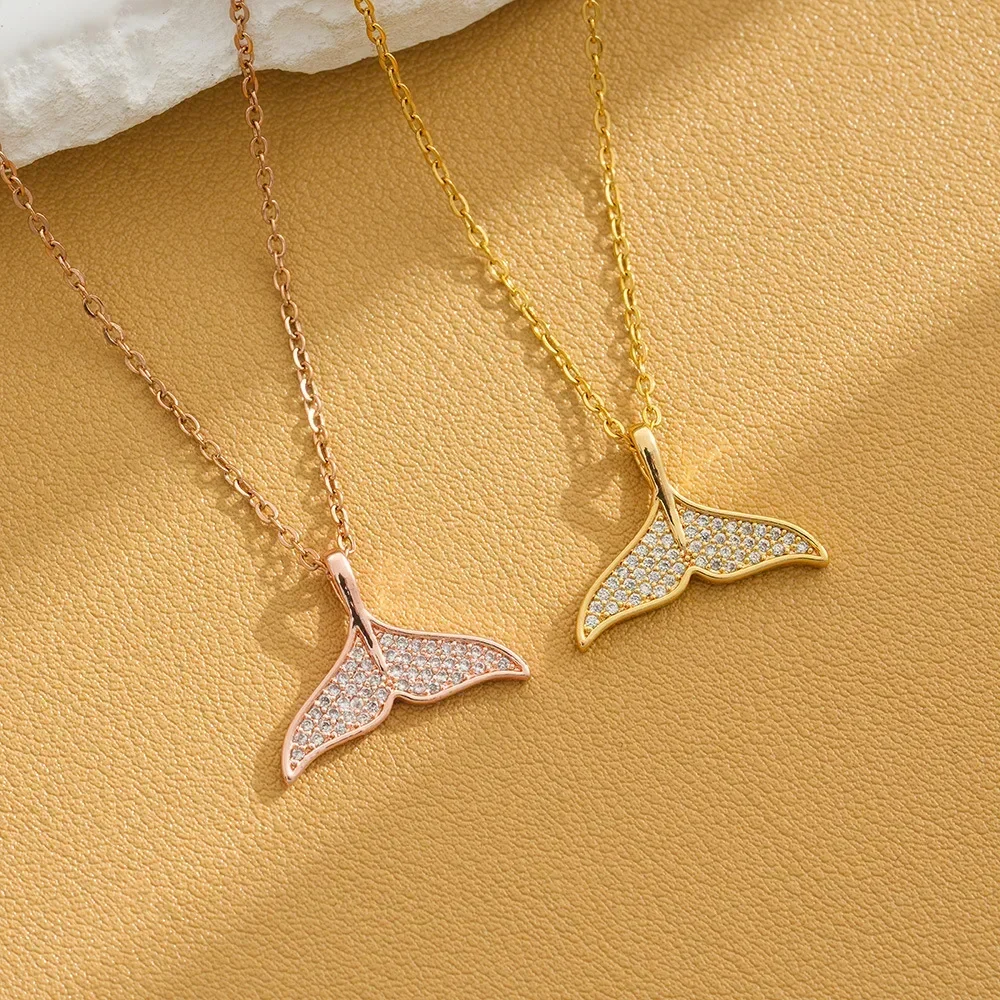 

Колье «рыбий хвост» красоты 2025 года представляет собой летний дизайн Instagram.