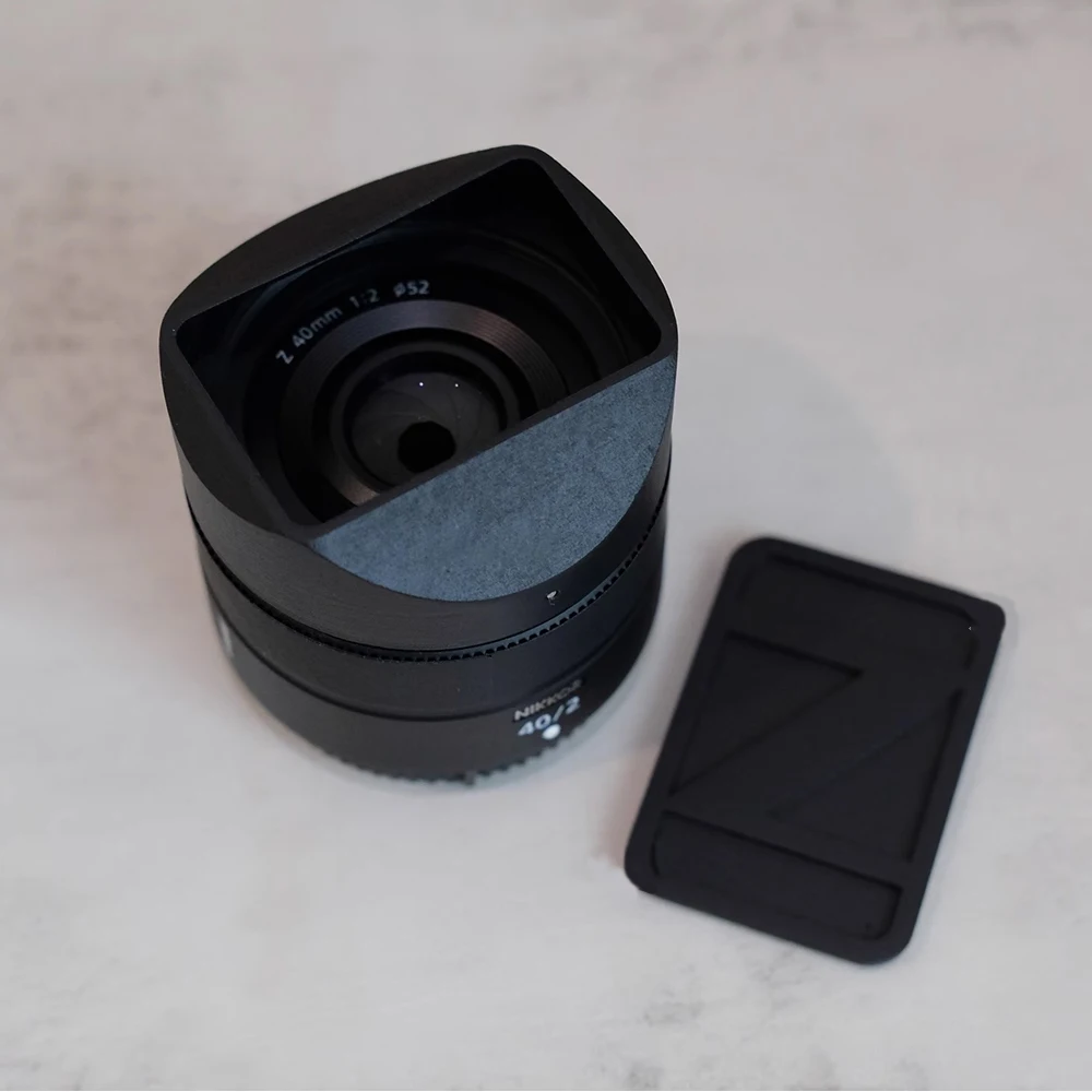 

H-ES045 Metal/plastic Square Bayonet Lens Hood for Panasonic DG 45mm F2.8 dg 25mm F1.4 - for Photography