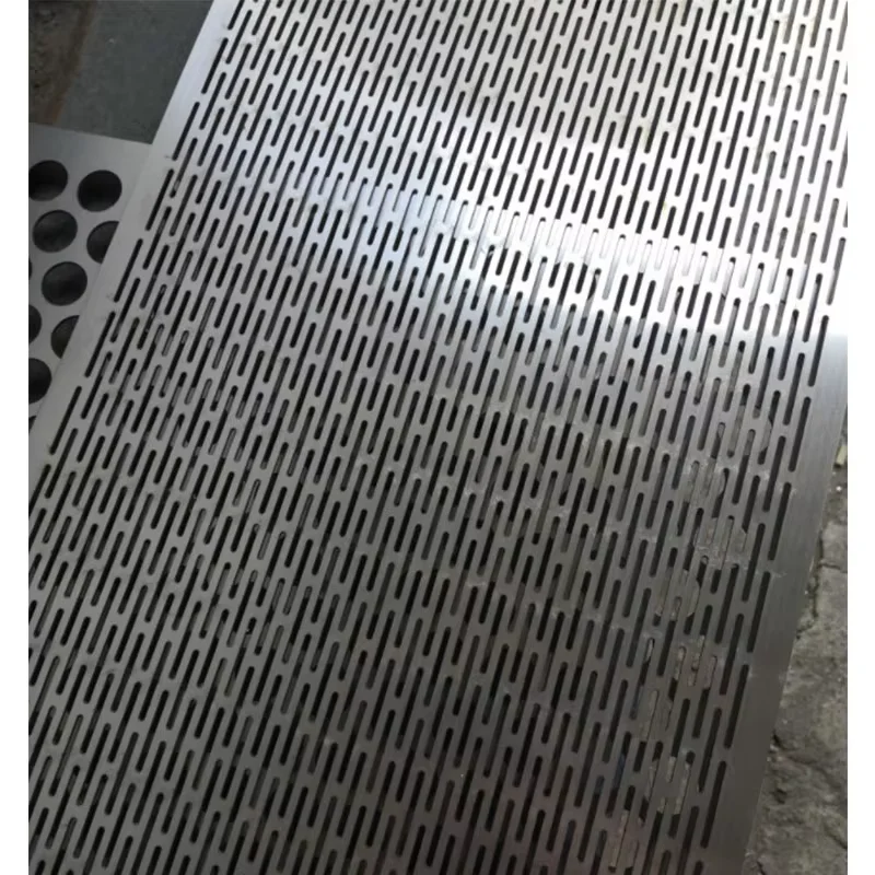 Customized long mesh, punched mesh, metal mesh, suitable for screening machines