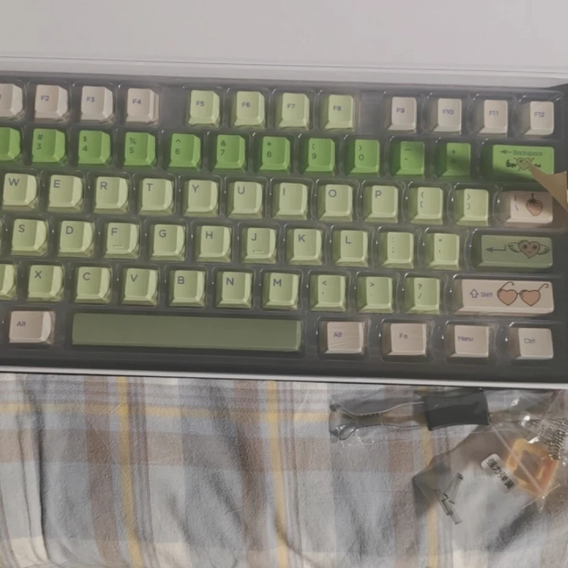 RM1 Green Black Gold Silver Minimalist Keycap Custom Metal Cherry Profile Key Caps Cute Spraying Green Point Key Caps for Gaming