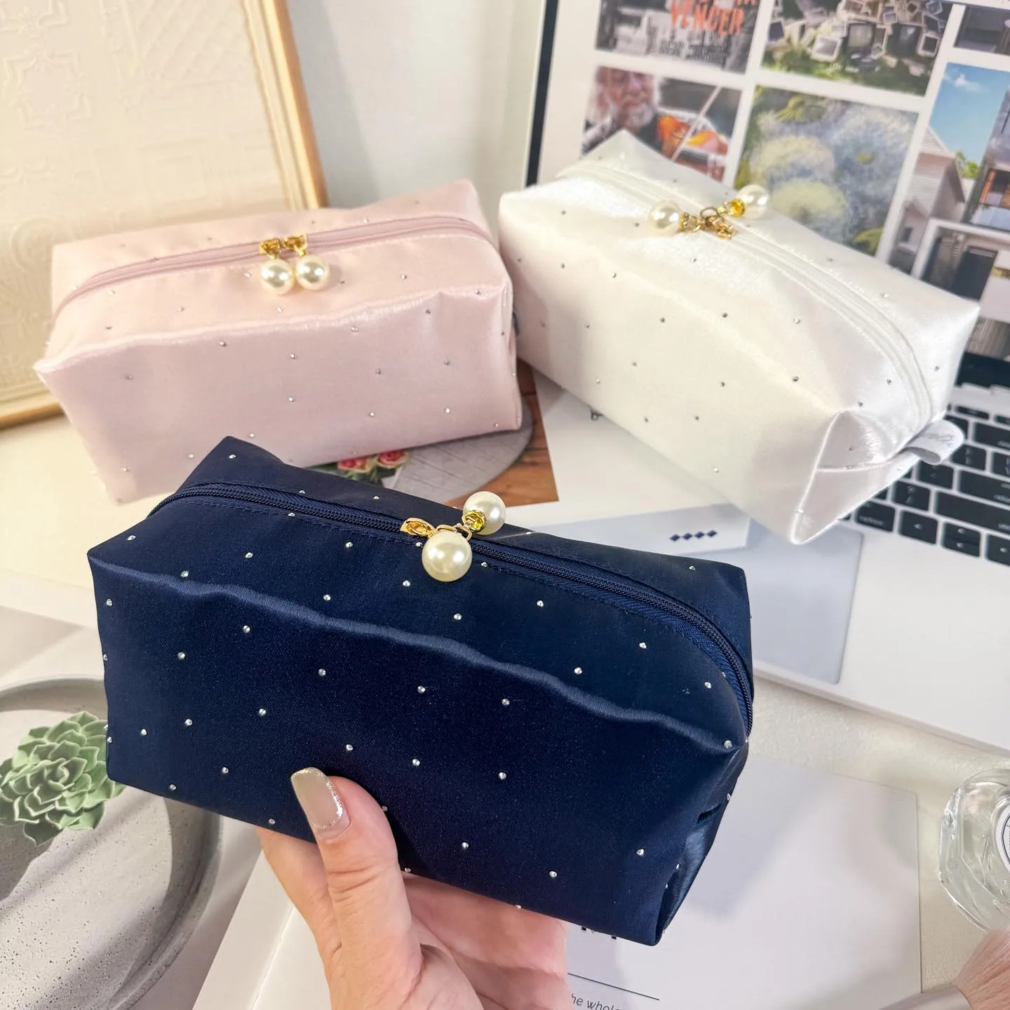 Luxury Diamond Makeup Bag for Women Elegant Pearl Zipper Party Clutch Leisure Travel Cosmetic Storage Bags Korean Chic