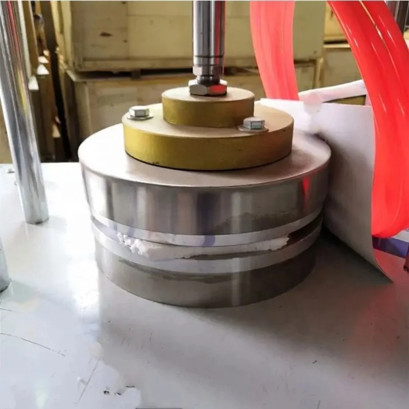 Рисунок 6 - Автоматический пресс для теста