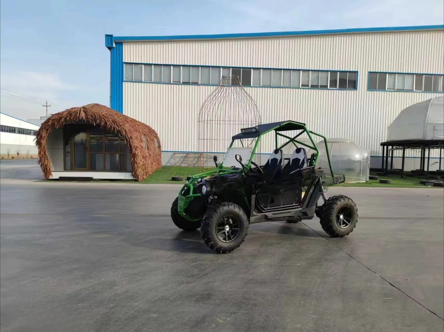 Hot Selling Automatic Shaft Drive 400cc UTV Utility Vehicle with Differential for Farm Buggy Car