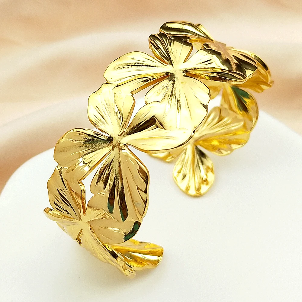 

Stainless Steel Clover Wide Bangles for Women Luxury Gold Color Chunky Cuff Bangle Open Bracelet Vintage Wedding Jewelry Gifts