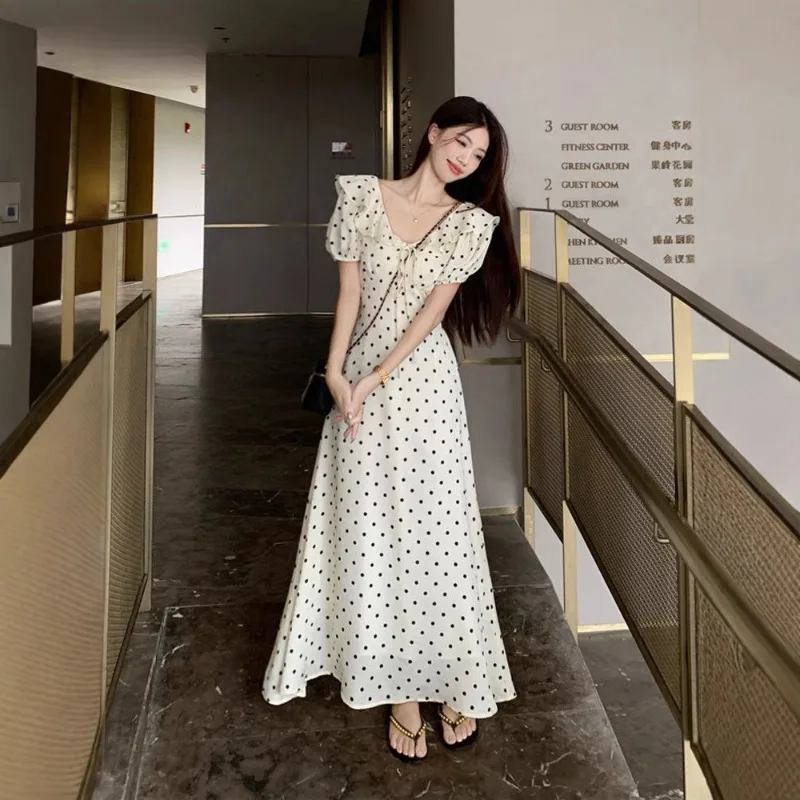 Damen-Maxikleid im französischen Stil mit Polka Dots, süßem Rüschen-Puffärmel und A-Linien-Schnitt