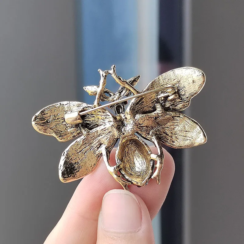 Luxury Vintage Crystal Bee Beetle Brooches For Women Man Clothes Suit Fashion Metal Insect Animal Brooch Pin Jewelry Accessories