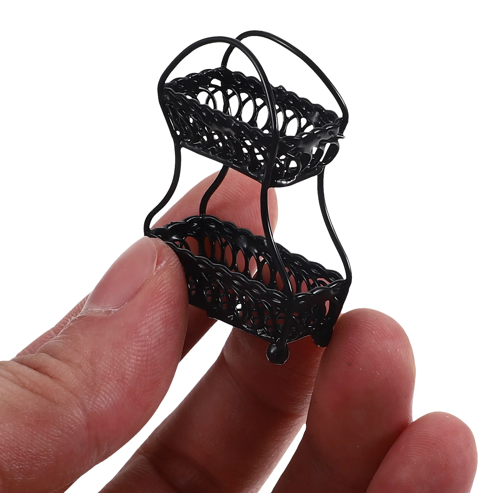 

Миниатюрная металлическая корзина для фруктов, износостойкая мини-корзина для хранения, легкая настольная декоративная мини-мебель