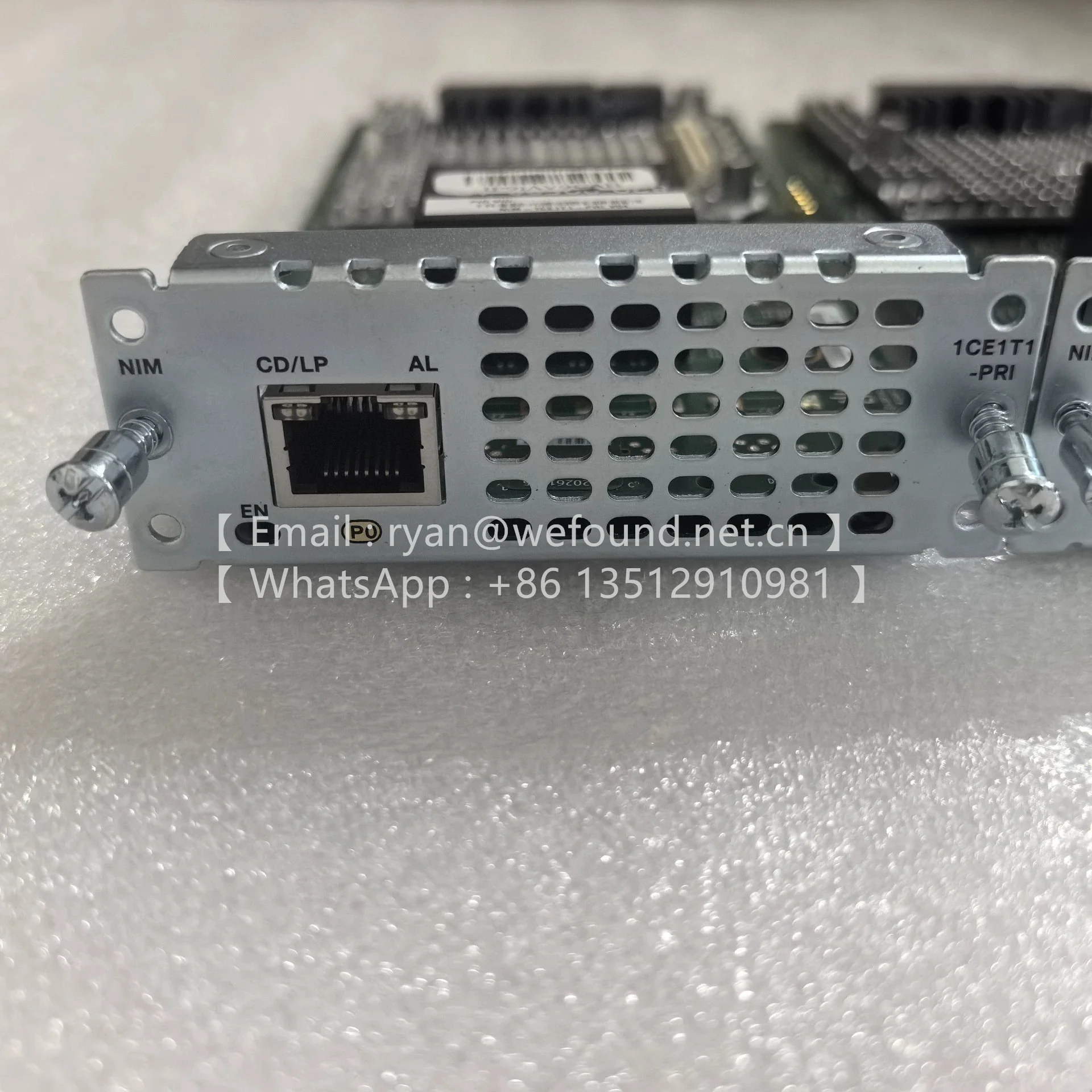 NIM-1CE1T1-PRI NIM-2CE1T1-PRI Módulo de interfaz de red de voz y WAN