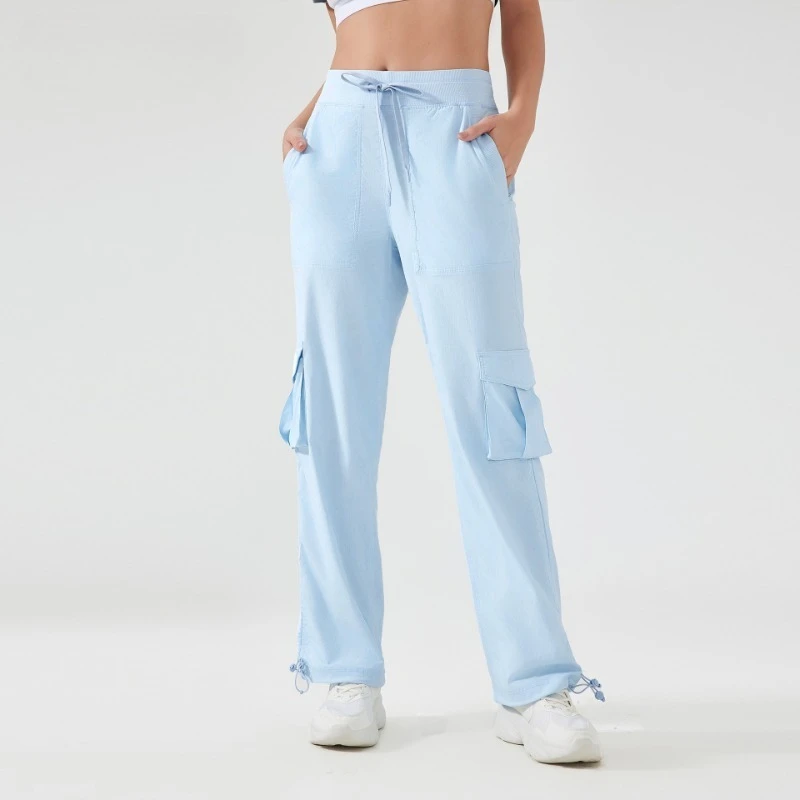 Women's 2025 Activewear Cargo Pants real-life usage example during running showing fabric breathability and pocket security