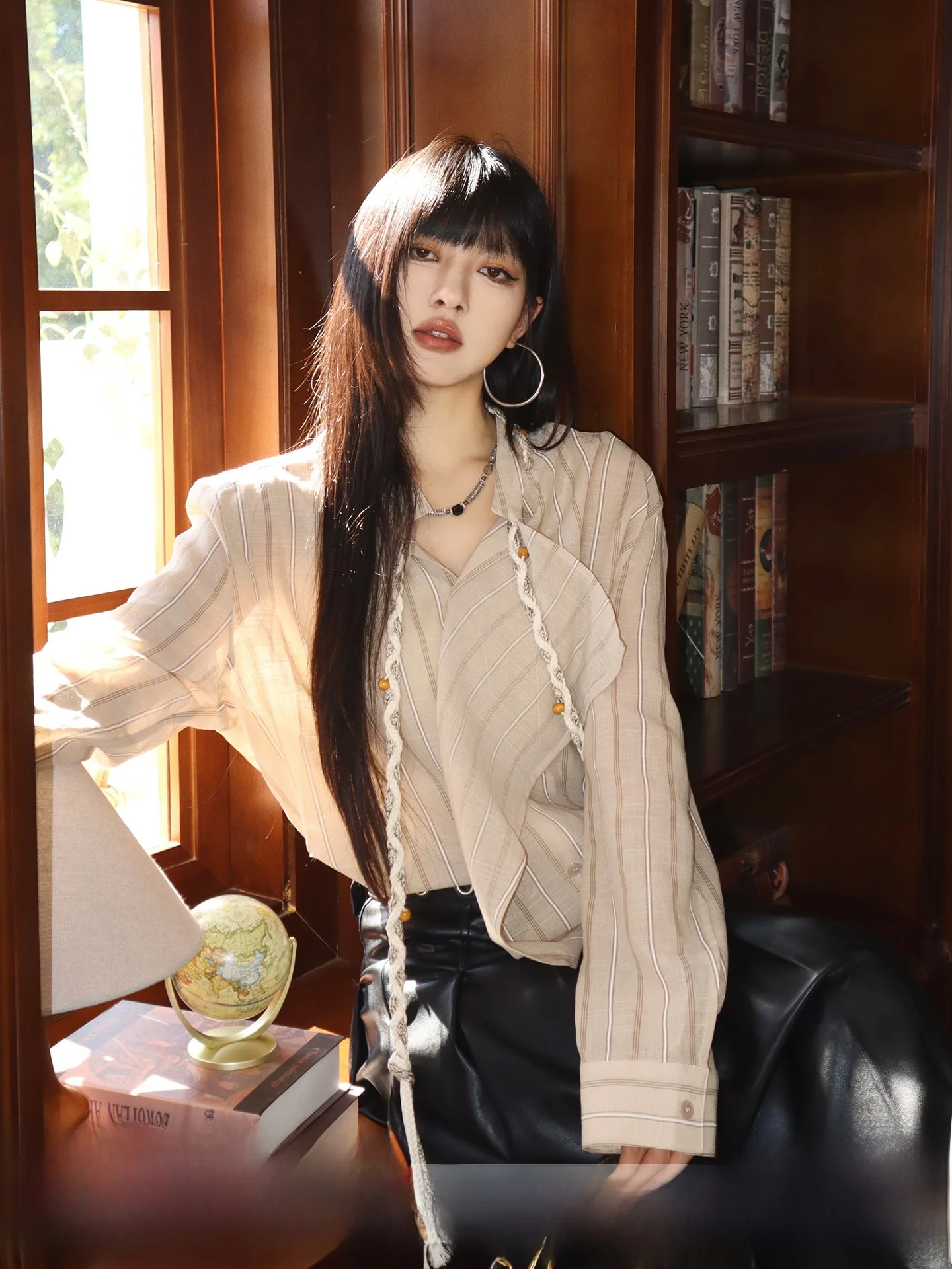 

Retro Design Long Sve irt Women's Loose Fit Thin Sle V-Ne Striped Lazy Sle Top Polyester Material Commute Wear