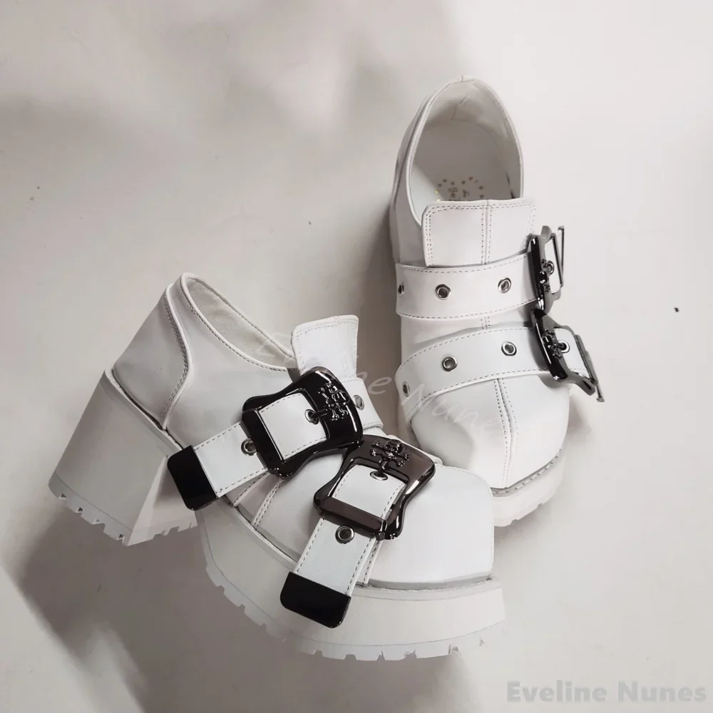 Metal Skull Belt Buckle Casual Shoes Women Round Toe Platform Chunky Heels Dress Party Customized Shoes 2024 White Big Toe Shoes