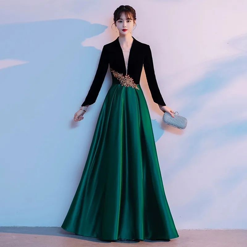 

Long Sleeve Evening Dress Women's Deep V Satin Draping Pleated Exquisite Embroidery Decal A-Line Floor-Length Party Formal Gown