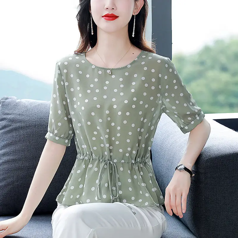 Camicia a pois da mamma in stile nuovo estivo a maniche corte da donna snellente in vita con gonna ampia alla moda