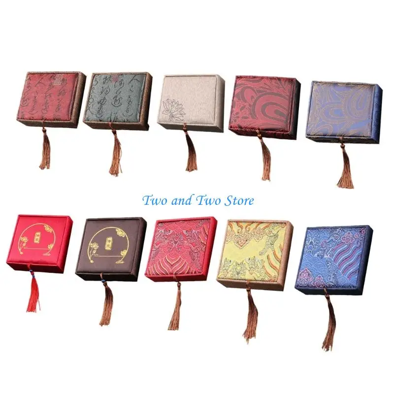 HX6F Multifunctional Travel Linen Bracelet Box Handcrafted Random Artistic Styles Protective for Jewelry Care and Storage