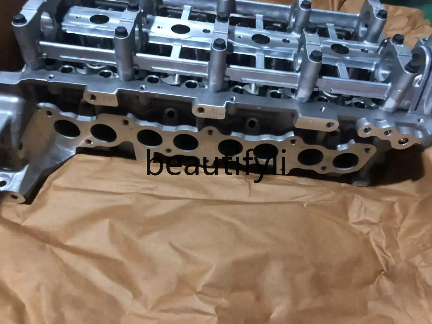 Diesel car 2.2 displacement original new engine cylinder head head accessories