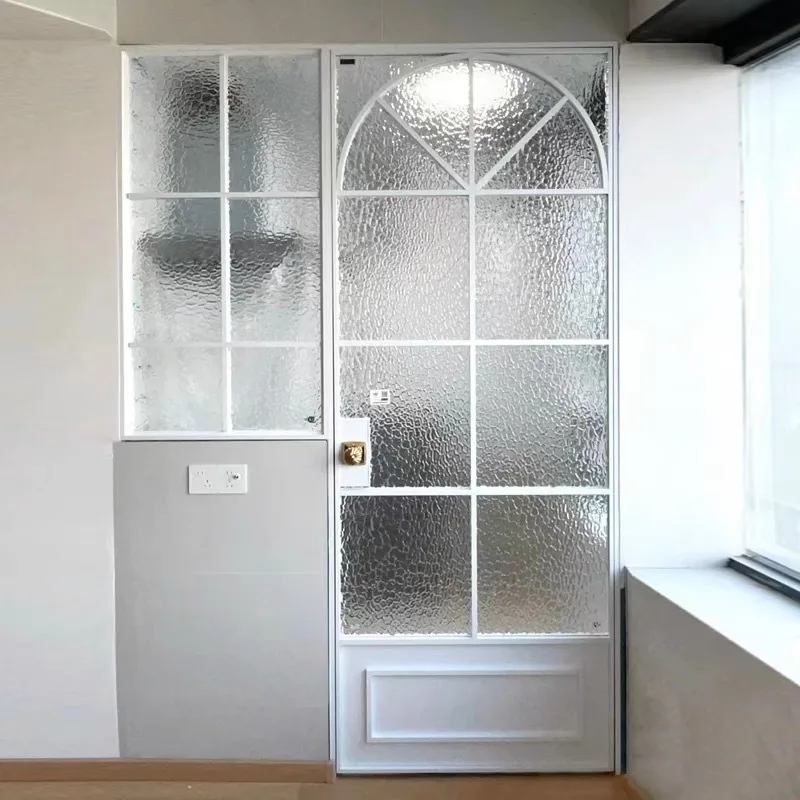 

Французская ретро-дверь в кремовом стиле, минималистичная, из стекла Changhong, для туалета или кухни, распашная, из нержавеющей стали