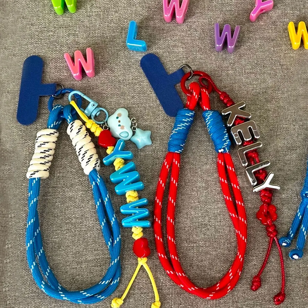 1 قطعة سلسلة مفاتيح مخصصة بأحرف أكريليك ملونة ، قلادة على شكل نجمة ، حقيبة/سحر الهاتف المحمول ، هدية عيد الحب/عيد الميلاد