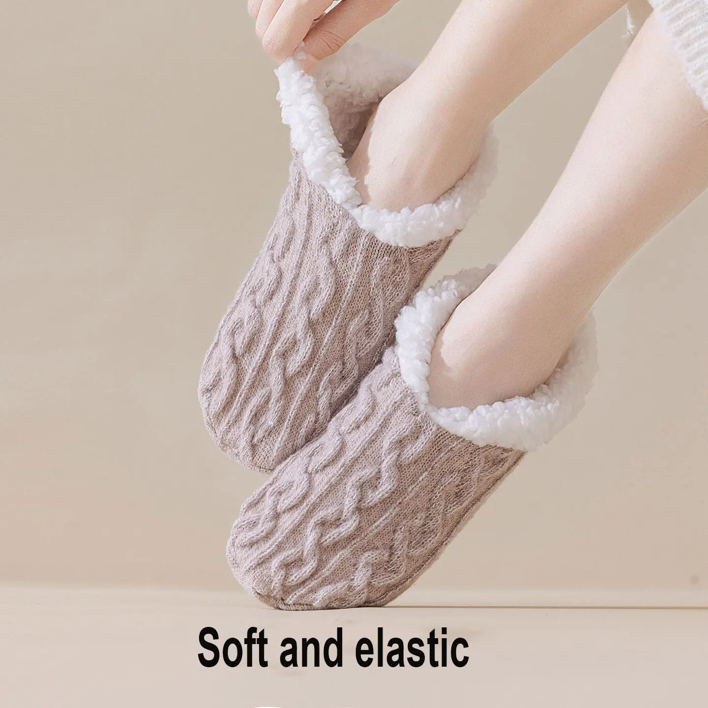 ถุงเท้าขนแกะสำหรับฤดูใบไม้ร่วงและฤดูหนาวสำหรับผู้หญิง ให้ความอบอุ่นด้วยขนแกะ กันลื่น และช่วยให้เท้าอุ่น ถุงเท้าสำหรับใส่ในบ้าน