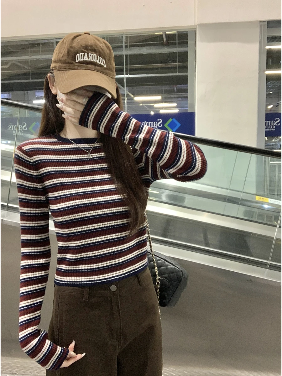 Maglieria coreana slim fit rotonda Ne Abbigliamento interno per donna Capispalla con fantasia a righe elastiche traspiranti autunno inverno