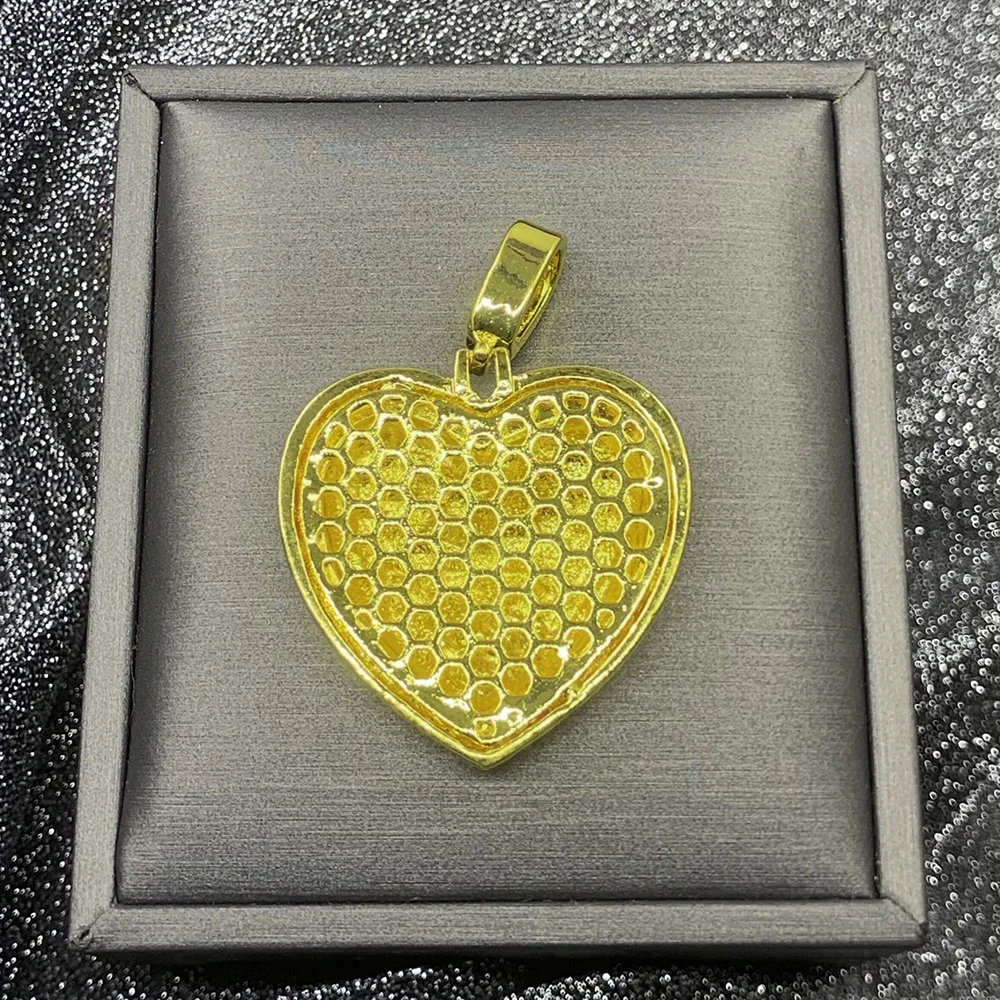 Fashionable custom decorative necklace, diamond inlaid bursting heart graffiti exquisite pendant, luxurious 18K gold-plated