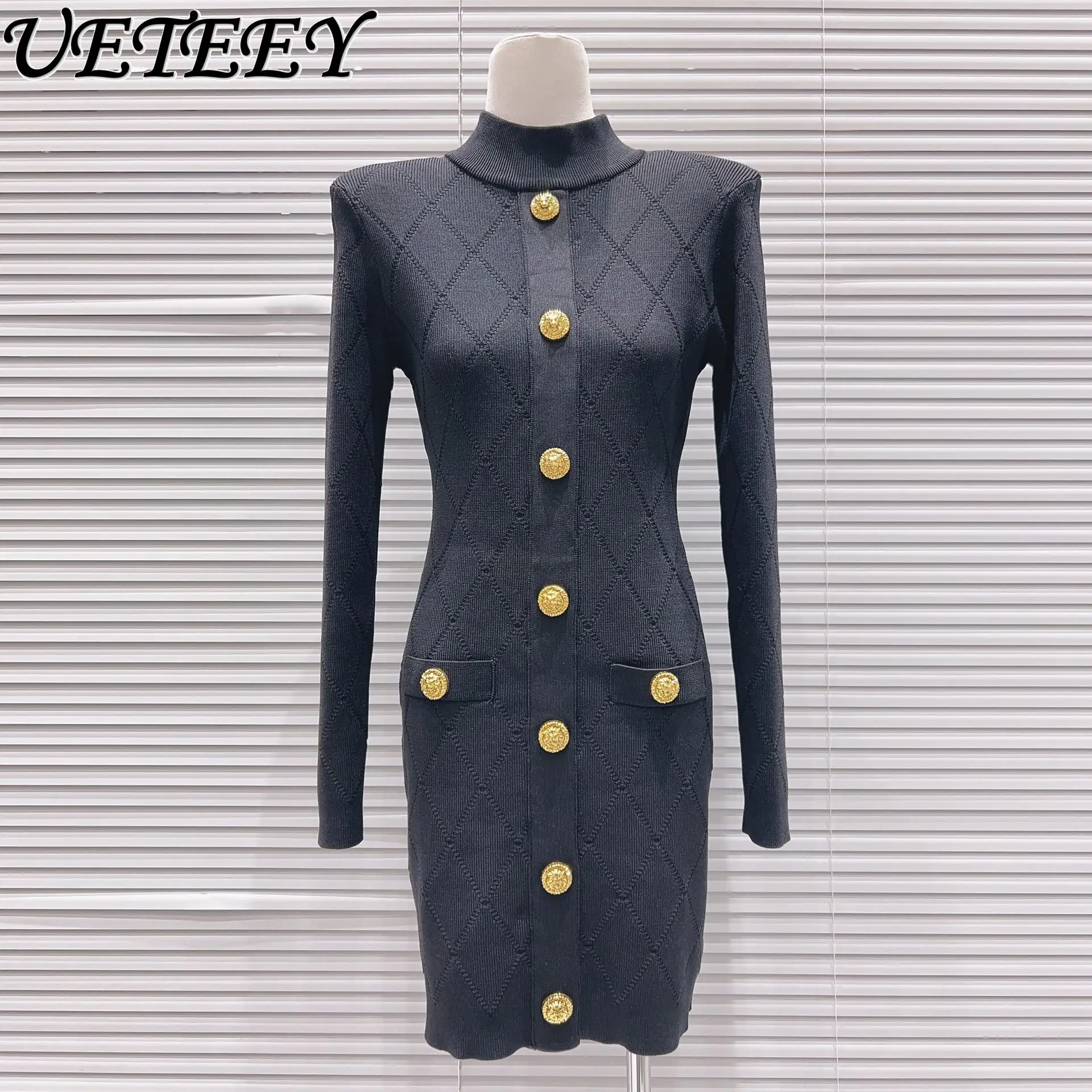 

Новое модное трикотажное платье-футляр с длинным рукавом, воротником-стойкой, металлической пряжкой и стразами, в французском стиле, весна-лето 2026