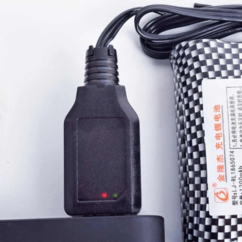 Pengisi Daya Baterai Li-ion 7.4V 1000mA XH-3P Kabel Pengisi Daya USB Antarmuka Terbalik