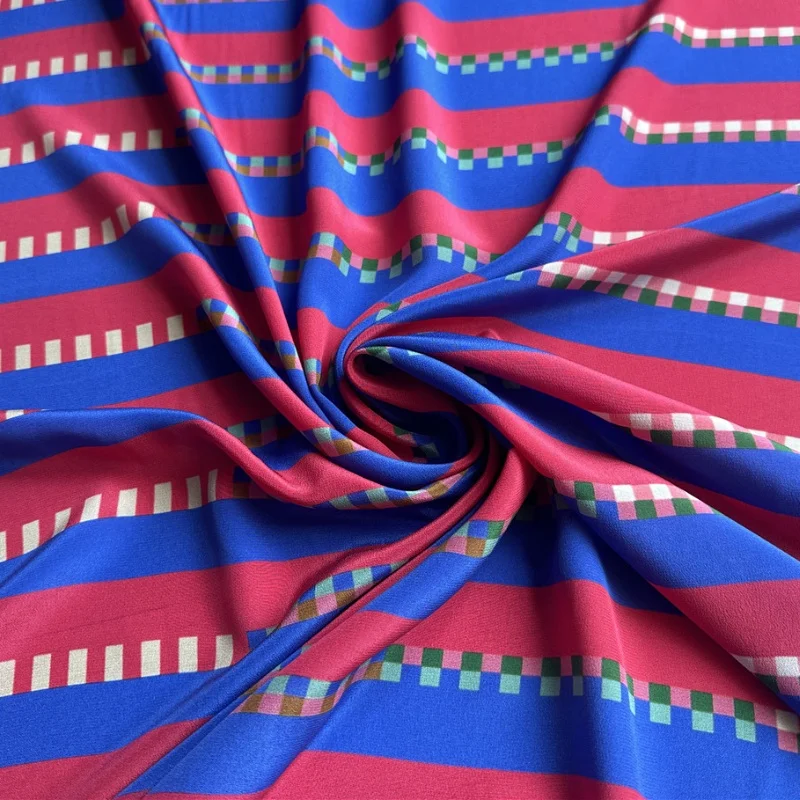 

1 метр, 100% шелк шелковицы, креп-шелковая ткань 16 мамме, синие, красные полоски, с принтом, 135 см, ширина 53 дюйма, по дворам, JN255