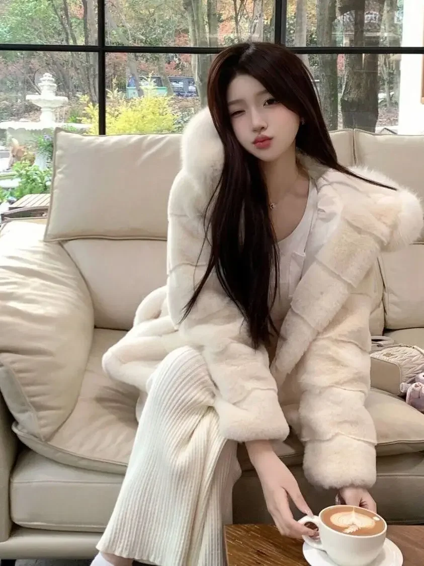 

2025 Winter New Eco friendly mink fur collar hooded leather thickened fur coat for women, mid to long style