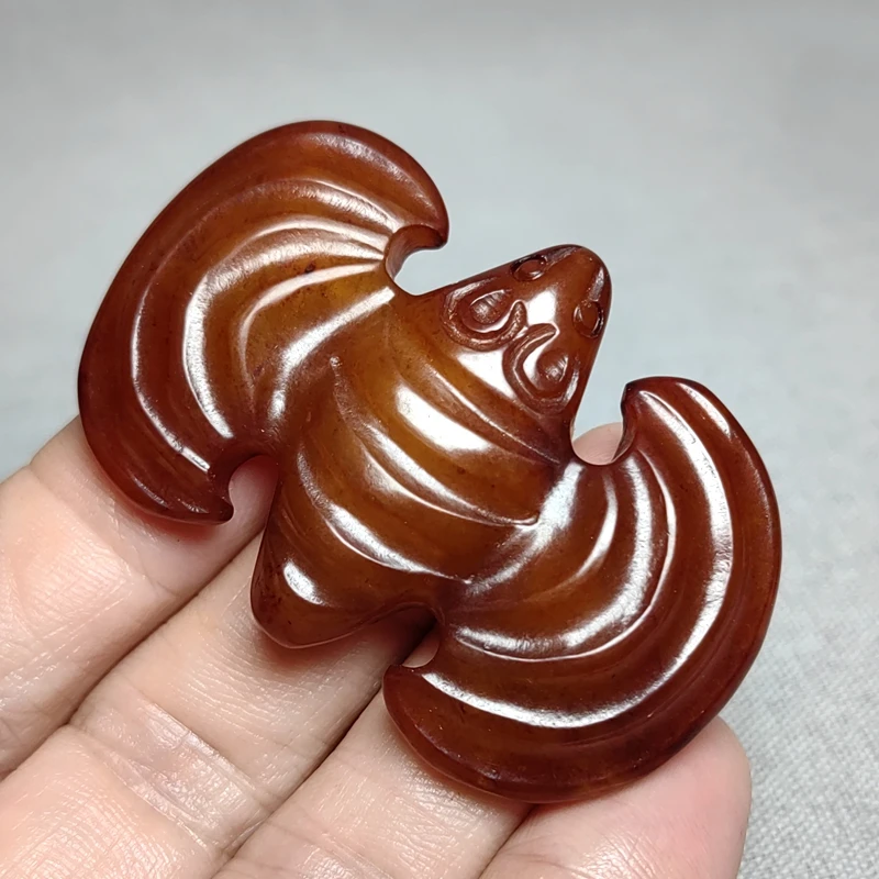 YIZHU CULTUER ART Size 6×3.9×1.1cm Chinese Old Jade Carved Auspicious Bat Statue Pendant Ornament Collection