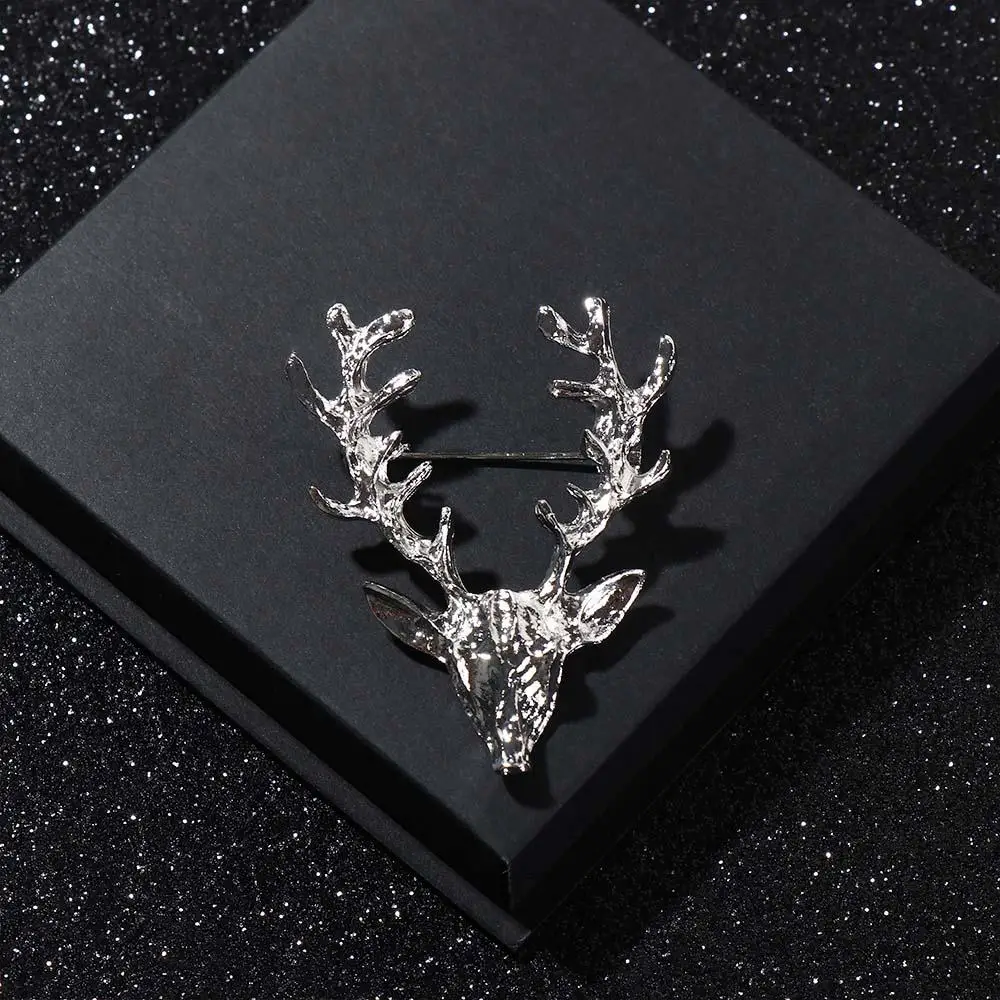 

Funny Animal Elk Head Brooch Alloy Clothes Pins Christmas Badge Clothes Accessories Jewelry Deer Metal Brooch Boys