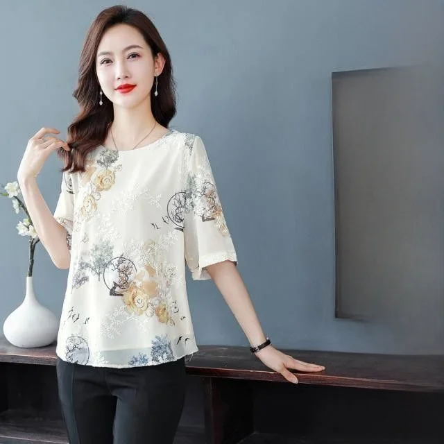 

Новый модный комплект из шифона для женщин среднего возраста (50+): топ и шорты для весны/лета