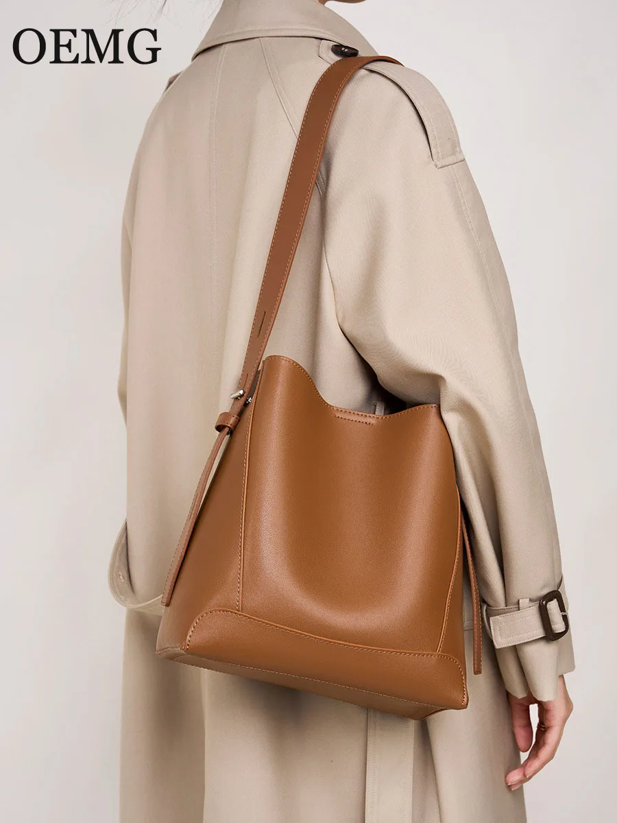 

Новинка 2024 года, женская сумка через плечо, сотня из кожи, сумка-ведро большой вместимости, простая сумка из щедрая кожаная сумка