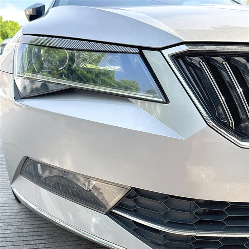 

Reliable-Car Carbon Fiber Pattern Headlights Eyebrow Headlight Trim Lid for Skoda Superb B8 2016-2018 Car Styling