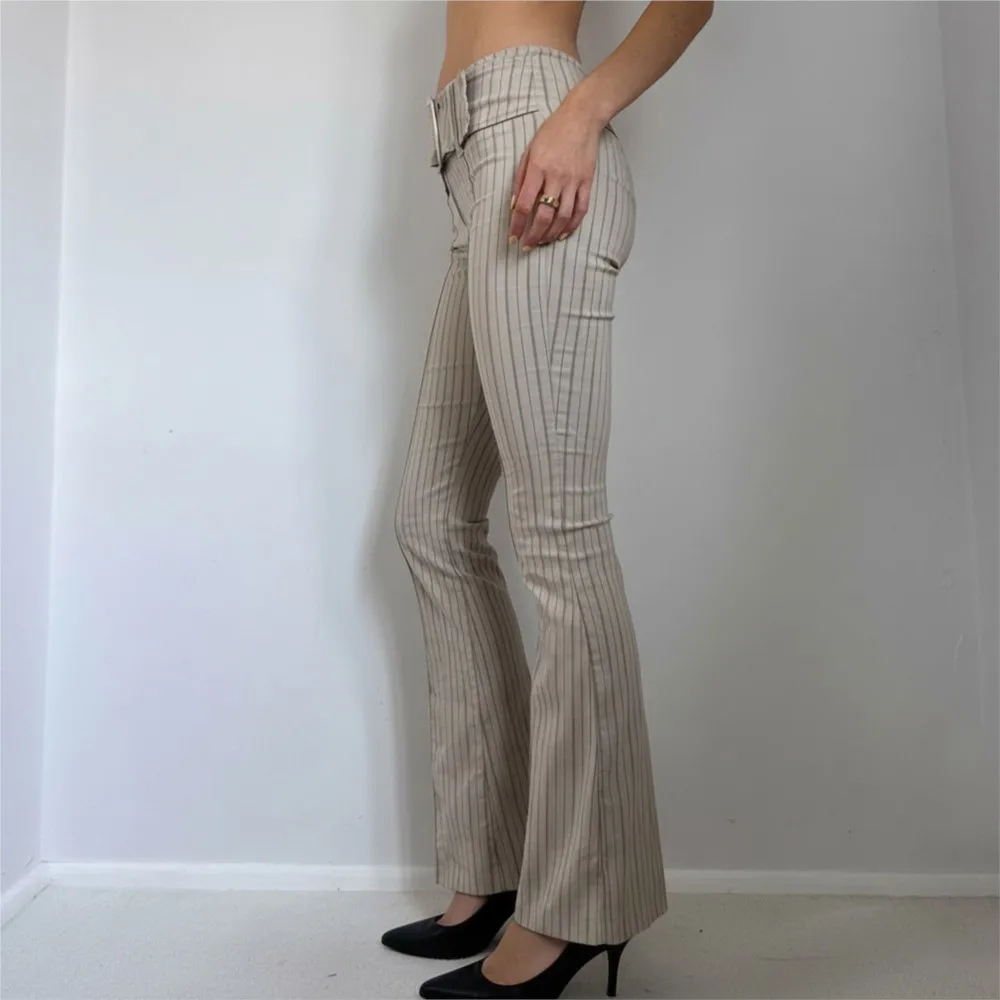 الملابس النسائية سراويل مخططة نمط التنقل غير رسمي السراويل المتوهجة كل مباراة أسلوب بسيط مزاجه التباين الموضة العصرية