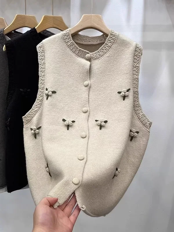 

Artistic 3D Knitted round Ne Vest Women's Autumn Winter New Sle Slimming Outerwear oulder Pad Sweater Cardigan