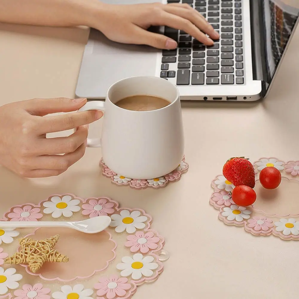 Daisy Flower Heat Insulation Pad Dining Table Mat Anti-skid Cup Pads Non-slip Coaster Pot Holders Placemats Kitchen Accessories