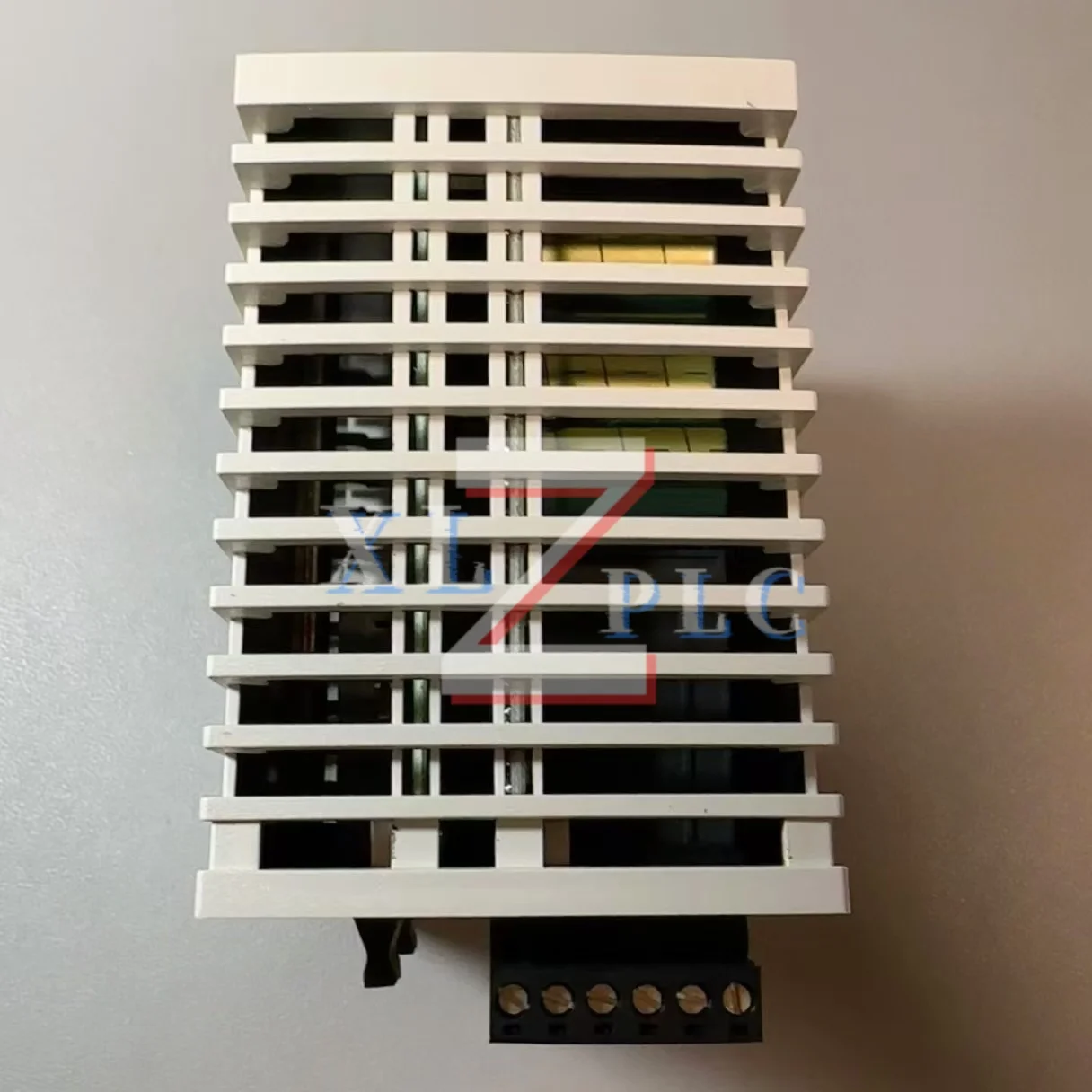

Модуль Ethernet новый оригинальный TCSESM083F2CU0