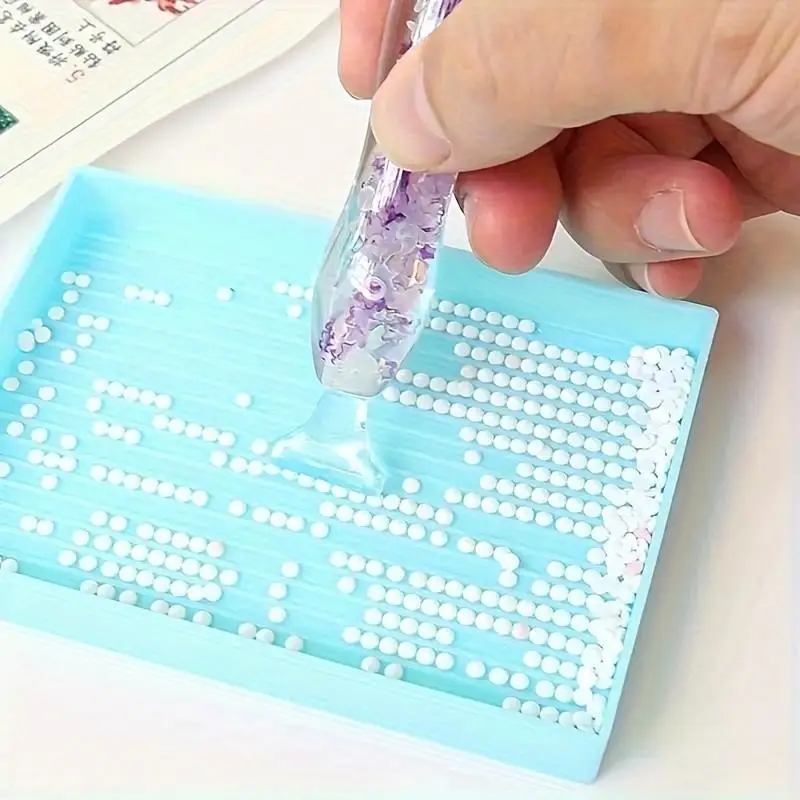 Diamond Painting Glow-In-The-Dark Dotting Pen DIY 5D Diamond Painting Glow-In-The-Dark Dotting Pen with 6 Plastic Tip Tools, Printed DIY Diamond Pen Tool Kit - view 3