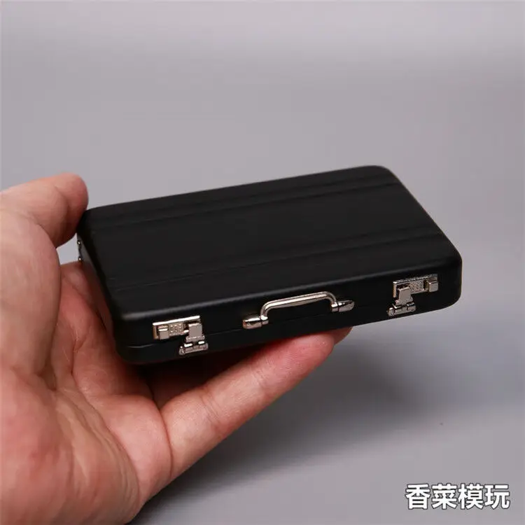 1/6 black Metal portable suitcase delicate box can be opened FOR 12\