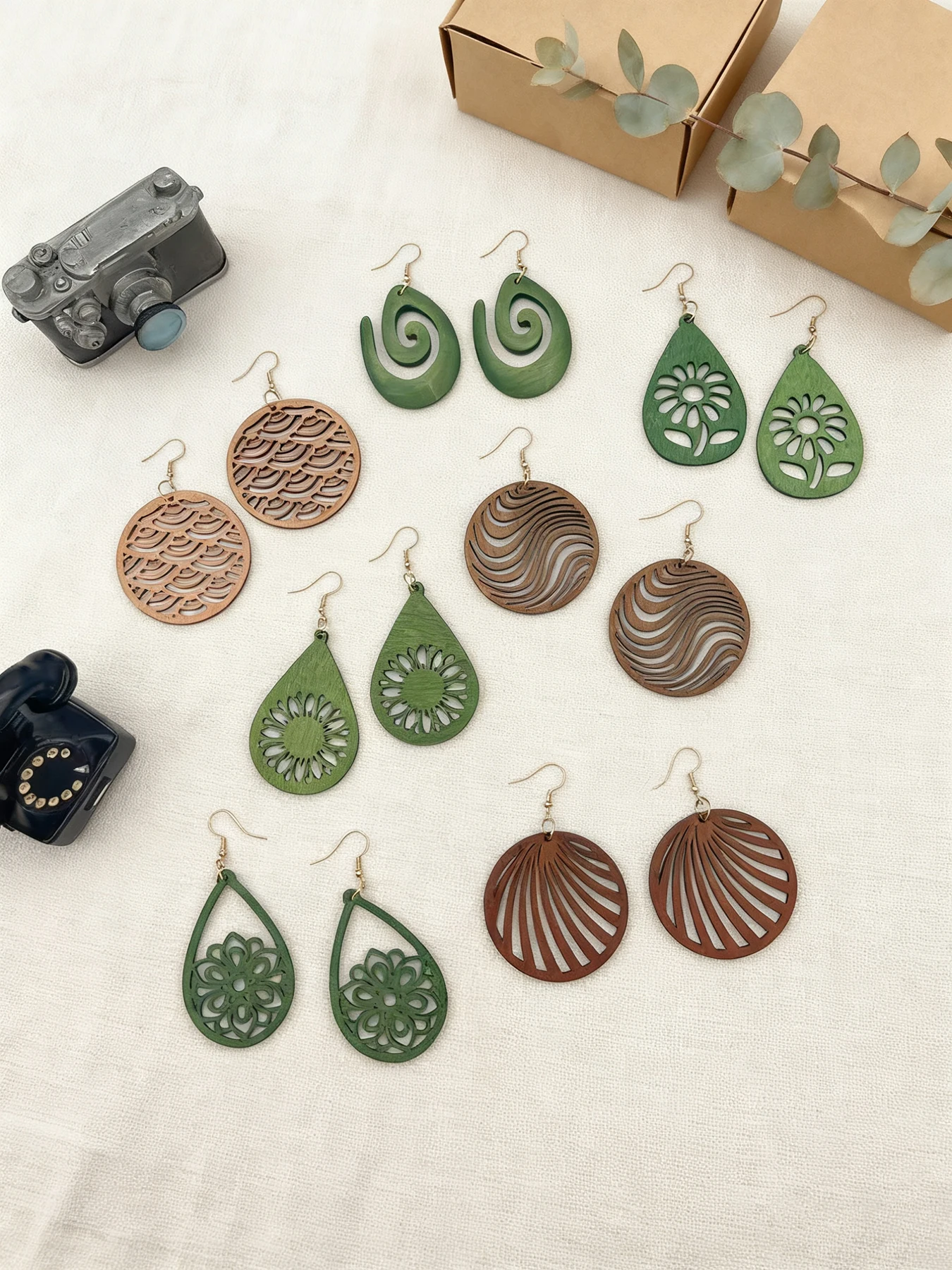 7-teiliges Set, böhmisches Rüschen-Ohrring-Set für Damen – einzigartige Anhänger-Ohrringe mit Blumen- und geometrischem Design