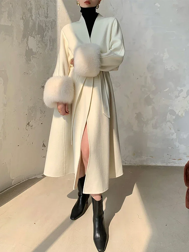 

2024 Luxury french design elegant ladies Long maxi real woolen cashmere trench coats with natural fox fur