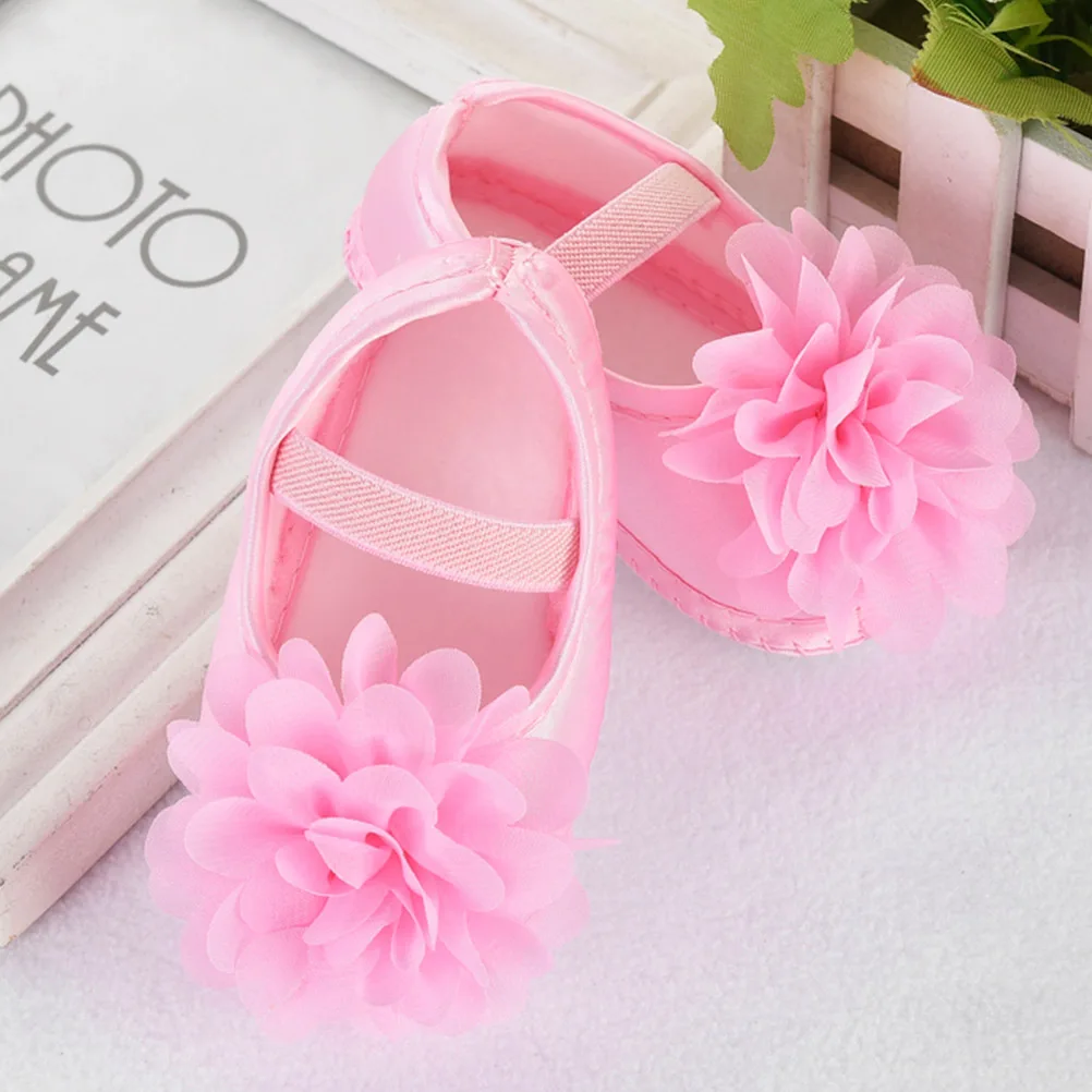 1 par de sapatos para bebês meninas, sapatos de renda rosa com sola antiderrapante para recém-nascidos, tamanho 13, sola confortável